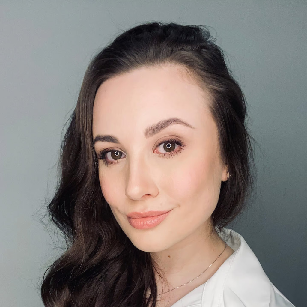 Retinol. Jak i kiedy go używać? Ekspert Justyna Gałat.